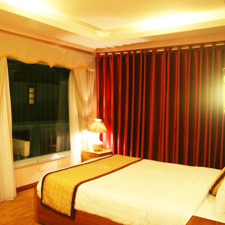 סא פה Four Seasons Hotel מראה חיצוני תמונה